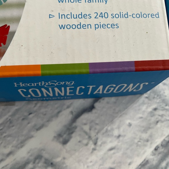 Connectagons wooden toy set connecting building learning toy - Picture 4 of 7